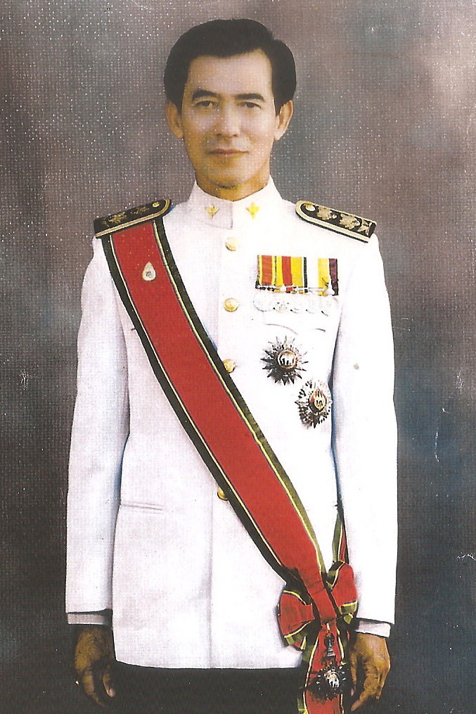นายแพทย์ชุมพล วงศ์ประทีป