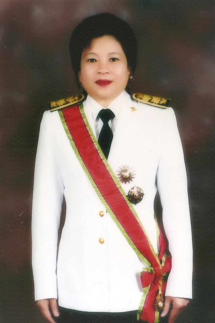 แพทย์หญิงวารุณี จินารัตน์